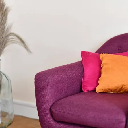 Vibrant 1br With Balcony And View Of Eiffel Tower Appartement